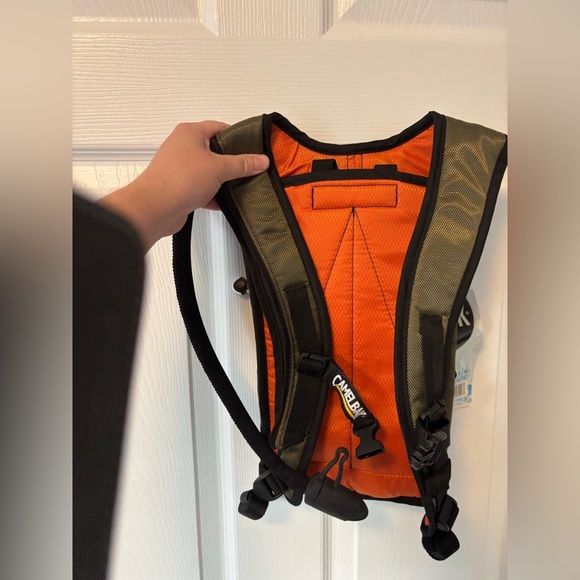 Camelbak Zoid 72oz Hydration Pack Hiking Cycling Skiing Recreation Unisex NWT - Picture 5 of 5